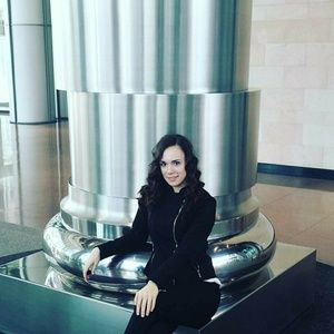 Meet your Posher, Elizabeth